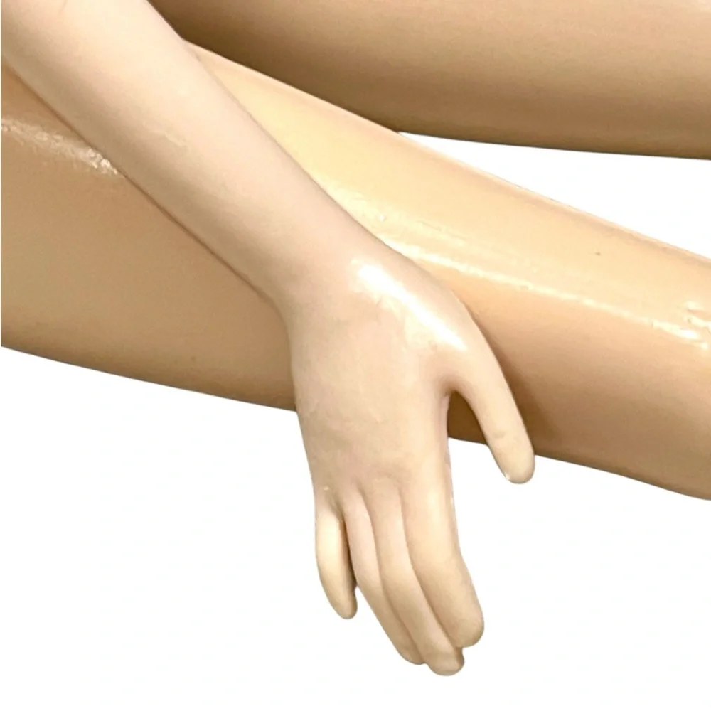 Vintage Barbie doll with short strawberry blonde hair - Picture 7 of 11